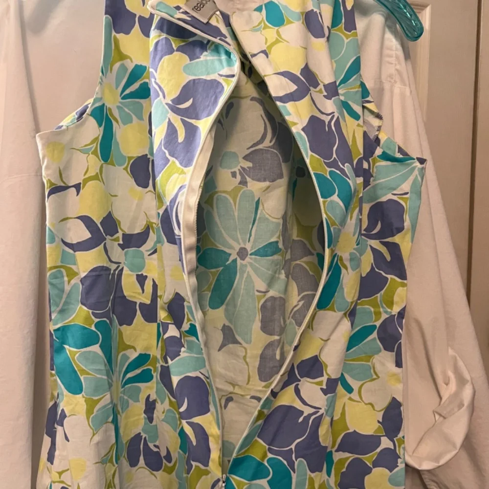 SOLD - Picture 5 of 7